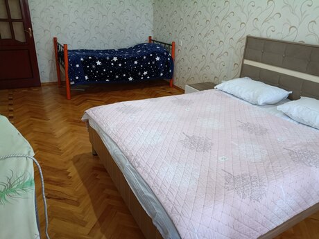 Köhnə Günəşlidə 3 otaqlı köhnə tikili mənzil satılır, 89 m², 205 000 AZN, şəkil 3 / 9