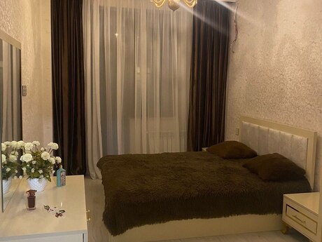 2 otaq · 70 m² · 6/17 mərtəbə, Jasmine Park