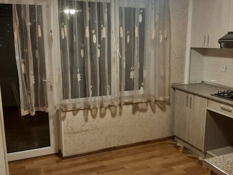 4-комнатная квартира, 104 м², Şah İsmayıl Xətai: 300 000 ₼ 2