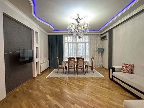 Elan №6352261 - Bakı, İnşaatçılar m., 3 otaqlı, 120 m², 16/18 mərtəbə
