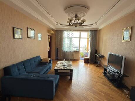 Elan №6352397 - Bakı, Elmlər Akademiyası m., 3 otaqlı, 110 m², 12/15 mərtəbə