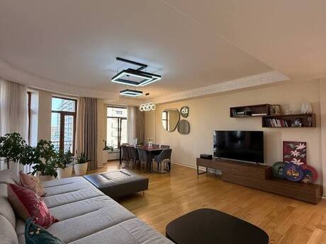 4 otaqlı mənzil, 198 m², Nəsimi: 1 050 000 ₼ 3
