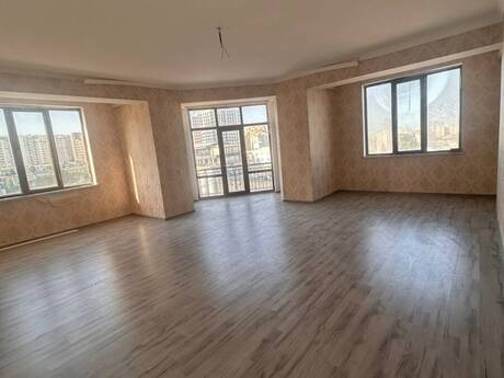 3 otaqlı mənzil, 155 m², 28 May: 400 000 ₼ 2