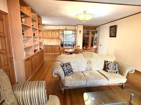 3-room old-build apartment for sale in Sahil, 90 m², 280 000 AZN, photo 3 / 12
