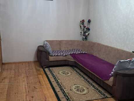 Elan №6352545 - Bakı, Memar Əcəmi m., 3 otaqlı, 70 m², 4/5 mərtəbə