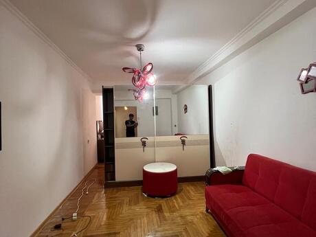1 otaqlı köhnə tikili - 28 May m. - 50 m²