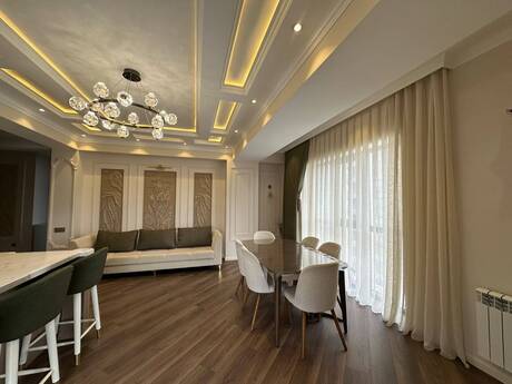 Elan №6352719 - Bakı, Ağ şəhər q., 4 otaqlı, 127 m², 10/20 mərtəbə