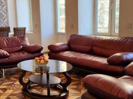 Elan №6352778 - Bakı, 28 May m., 3 otaqlı, 120.5 m², 3/4 mərtəbə