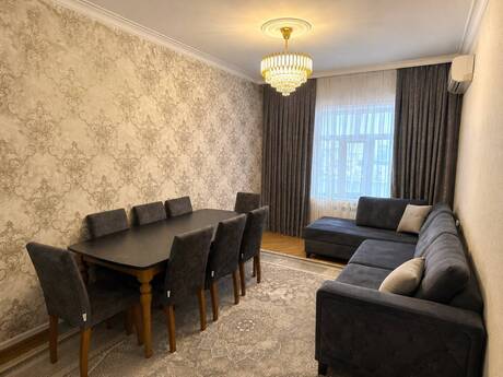 4 otaqlı köhnə tikili - İnşaatçılar m. - 110 m²