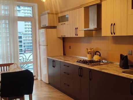 2-комнатная квартира, 87 м², 8 Noyabr: 290 000 ₼ 4
