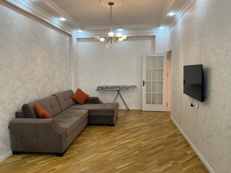 Elan №6353773 - Bakı, İnşaatçılar m., 2 otaqlı, 60 m², 10/16 mərtəbə