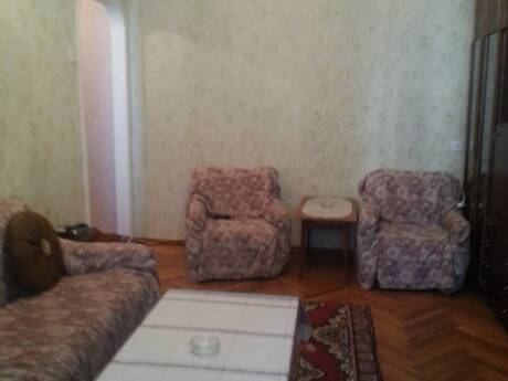 Elan №6353209 - Bakı, Nizami m., 2 otaqlı, 50 m², 3/5 mərtəbə