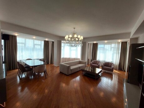 Elan №6353412 - Bakı, Elmlər Akademiyası m., 3 otaqlı, 150 m², 17/17 mərtəbə