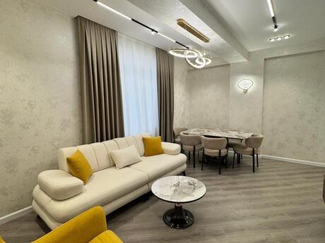 3-комн. новостройка - м. Ази Асланов - 91 м²