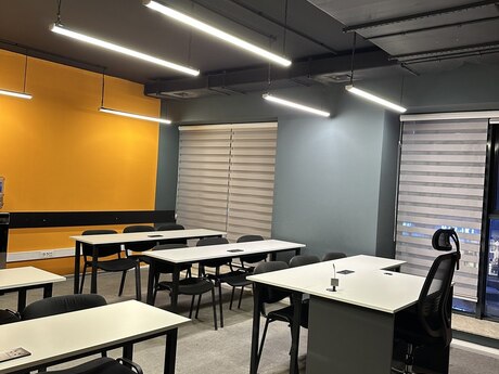 1-комн. офис - м. Элмляр Академиясы - 35 м²