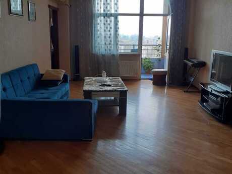 Elan №6353521 - Bakı, Elmlər Akademiyası m., 3 otaqlı, 110 m², 12/15 mərtəbə