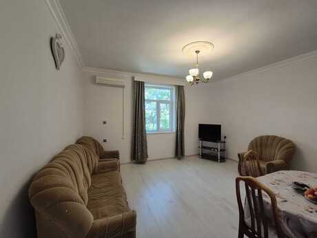 Elan №6353560 - Bakı, Sahil m., 2 otaqlı, 61 m², 3/3 mərtəbə