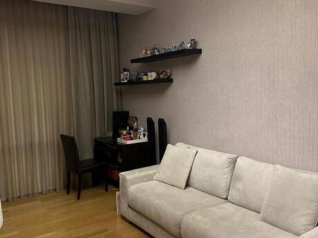 4-комнатная квартира, 210 м², 28 May: 530 000 ₼ 4