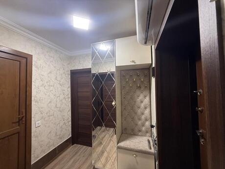 3 otaqlı köhnə tikili - Bakıxanov q. - 60 m²