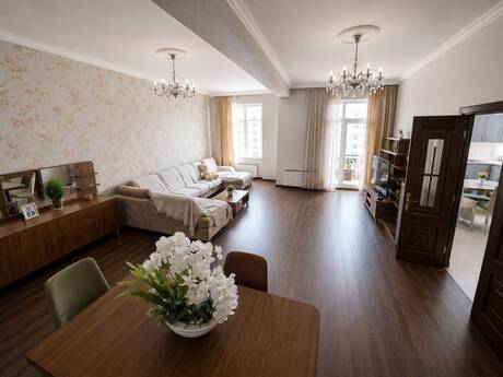 4 otaqlı mənzil, 170 m², İçəri Şəhər: 520 000 ₼ 2