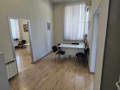 2-комн. офис - м. Шах Исмаил Хатаи - 65 м²