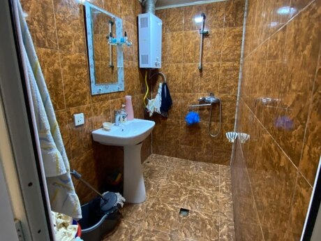 3 otaqlı köhnə tikili - Hövsan q. - 64 m²
