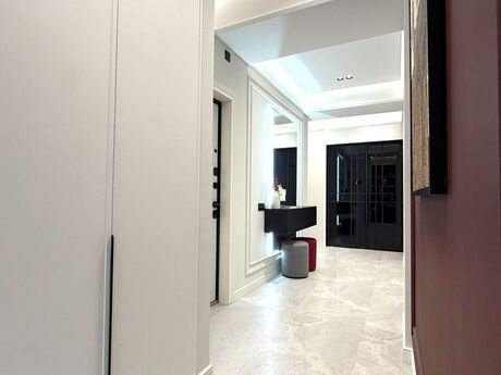 3-комн. новостройка - м. Иншаатчылар - 91 м²