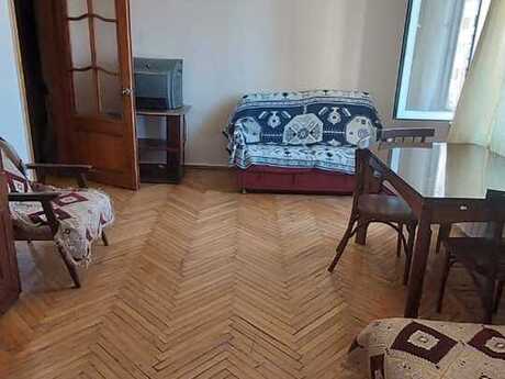 Elan №6122744 - Bakı, İçəri Şəhər m., 2 otaqlı, 55 m², 5/5 mərtəbə