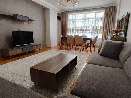 Elan №6354399 - Bakı, Yasamal r., 3 otaqlı, 135 m², 6/19 mərtəbə