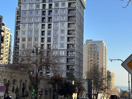 3 otaqlı yeni tikili - 28 May m. - 105 m²