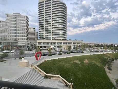 Elan №6340778 - Bakı, Ağ şəhər q., 2 otaqlı, 62 m², 5/8 mərtəbə