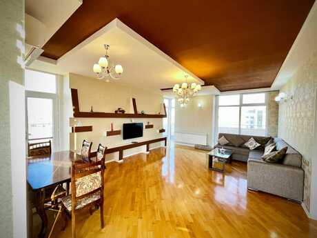 Elan №6354833 - Bakı, Elmlər Akademiyası m., 3 otaqlı, 136 m², 17/17 mərtəbə