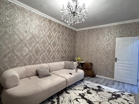 3 otaqlı köhnə tikili - İnşaatçılar m. - 85 m²