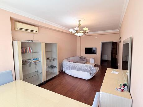 Elan №6355171 - Bakı, İnşaatçılar m., 2 otaqlı, 95 m², 15/17 mərtəbə