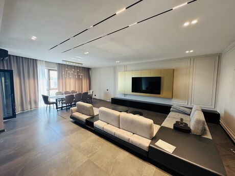 Elan №6355253 - Bakı, Şah İsmayıl Xətai m., 3 otaqlı, 200 m², 10/25 mərtəbə