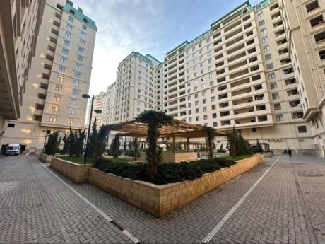 2 rooms · 72 m² · floor 3/10, 28 May