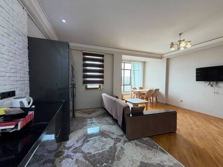 Elan №6355303 - Bakı, İnşaatçılar m., 2 otaqlı, 60 m², 14/17 mərtəbə