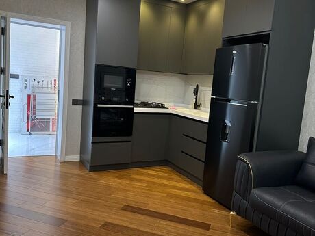 Kirayə 2 otaqlı mənzil, 70 m², Çarbağ MTK: 1 000 ₼/ay 2