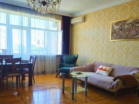Elan №6355361 - Bakı, 28 May m., 3 otaqlı, 160 m², 12/13 mərtəbə