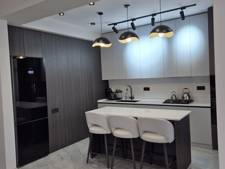 Аренда: 3-комнатная квартира, 130 м², 28 May: 2 500 ₼/мес 5