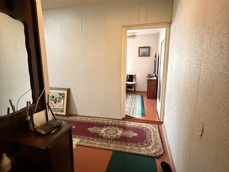 2 otaqlı köhnə tikili - Xətai r. - 42 m²