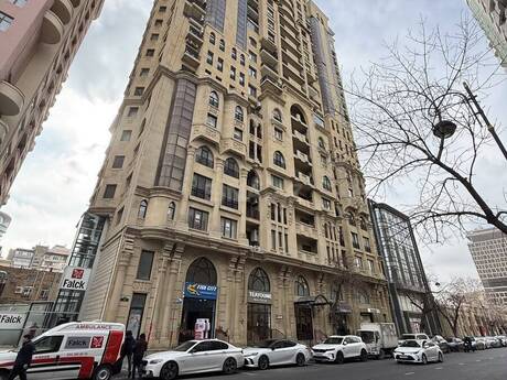 4 otaqlı yeni tikili - 28 May m. - 249 m²