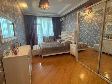 Elan №6355778 - Bakı, 7-ci mikrorayon q., 4 otaqlı, 140 m², 18/18 mərtəbə