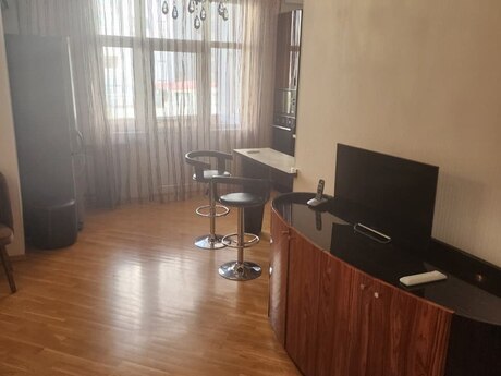 Kirayə 2 otaqlı mənzil, 65 m², Şah İsmayıl Xətai: 800 ₼/ay 4
