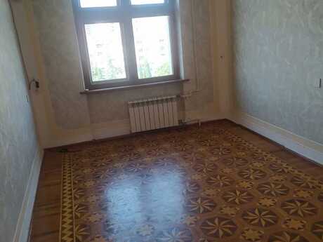 Объявление №6355834 - Баку, м. Нефтчиляр, 2-комн., 50 м², 5/9 этаж