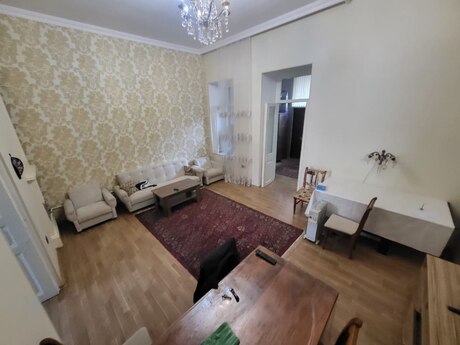 Объявление №6355836 - Баку, м. Ичеришехер, 2-комн., 62 м², 3/3 этаж