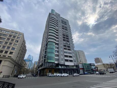 Объявление №6355926 - Баку, м. 28 мая, 4-комн., 250 м², 20/22 этаж