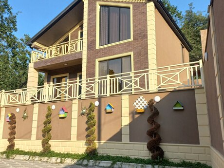 4 otaqlı həyət evi/bağ evi - Quba - 170 m²