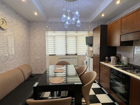 Kirayə 2 otaqlı mənzil, 100 m², 28 May: 1 200 ₼/ay 4