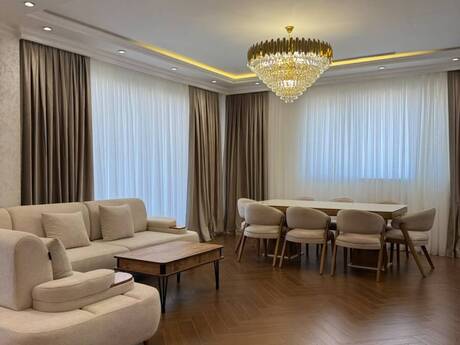 Kirayə 3 otaqlı mənzil, 157 m², Ağ şəhər: 4 000 ₼/ay 4